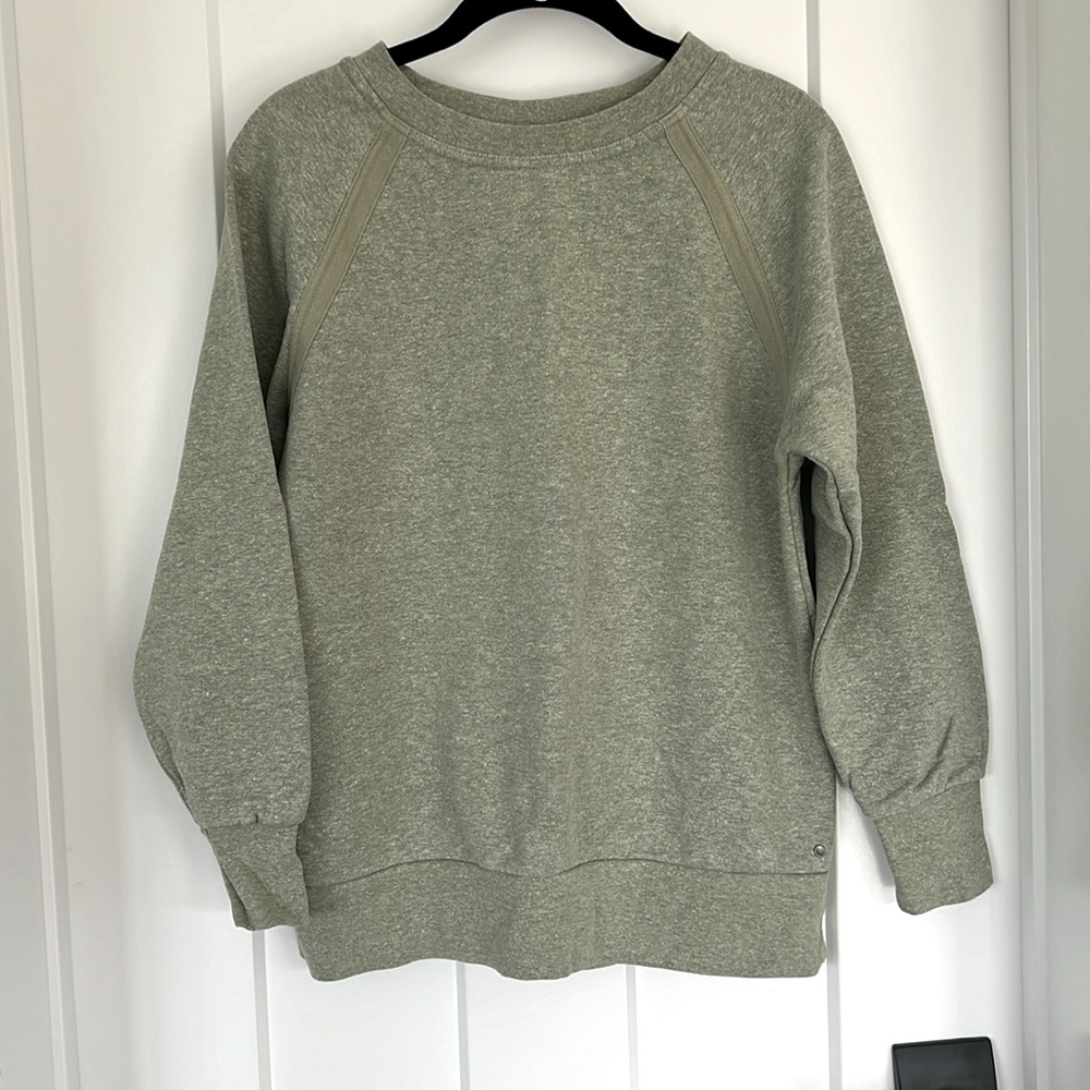 Womens Prana crewneck sweatshirt